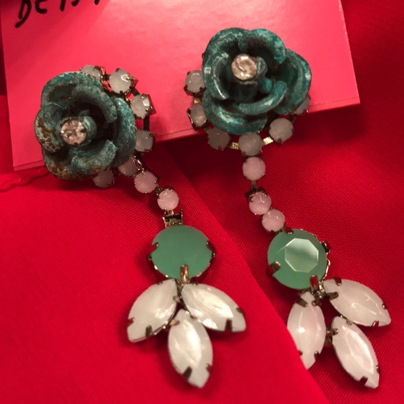 New! Betsey Johnson fun rose earrings! Super Fun! - Picture 2 of 3
